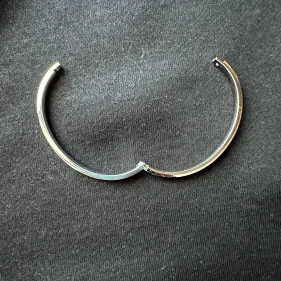 Fashion Silver Hinge Bracelet - Picture 6 of 10